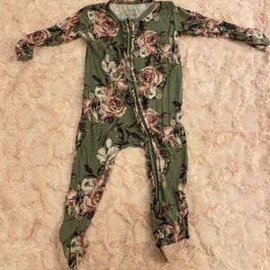 Posh Peanut Seraphina footie size 18-24 months.